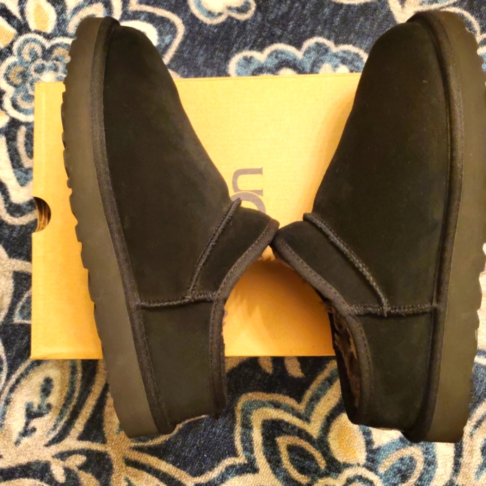 UGG Classic Slippers